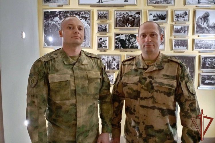 Офицеры Росгвардии оказали помощь страдающей деменцией пожилой жительнице Томской области