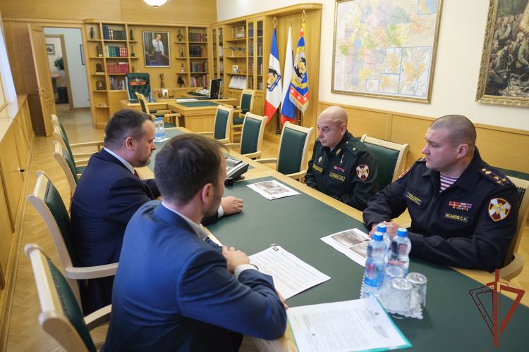 Командующий Северо-Западным округом Росгвардии проверил готовность  подразделений в Новгородской области