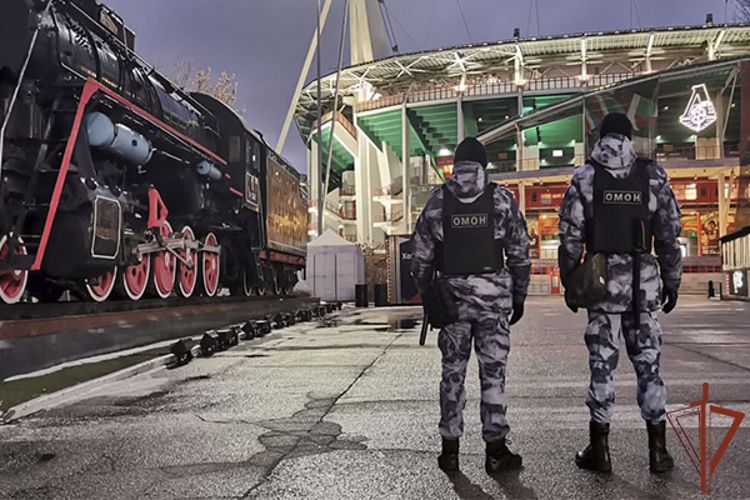 Росгвардейцы обеспечили безопасность на футбольном ретро-матче «Локомотив» - «ЦСКА» в Москве