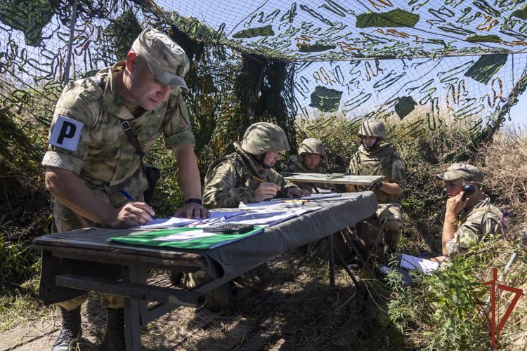 Артиллеристов Южного округа Росгвардии поздравили в Ростовской области