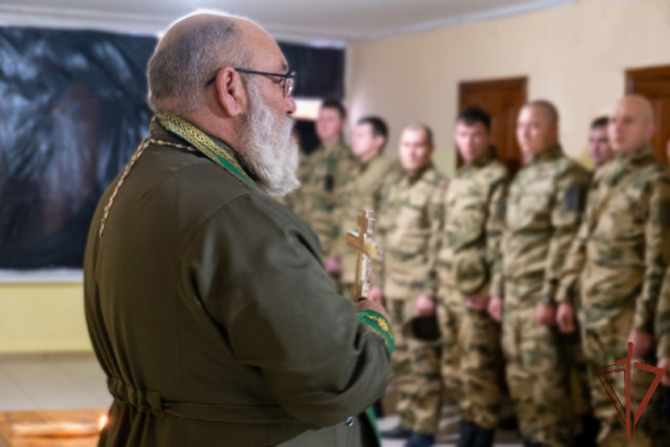 Военный священник встретился с росгвардейцами в Запорожской и Херсонской областях
