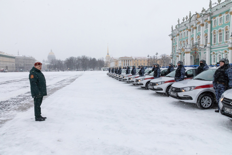 На маршруты – на новых машинах