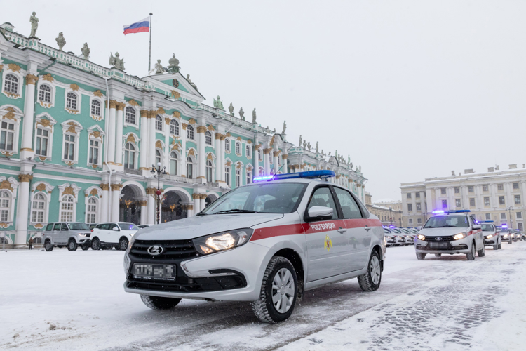На маршруты – на новых машинах