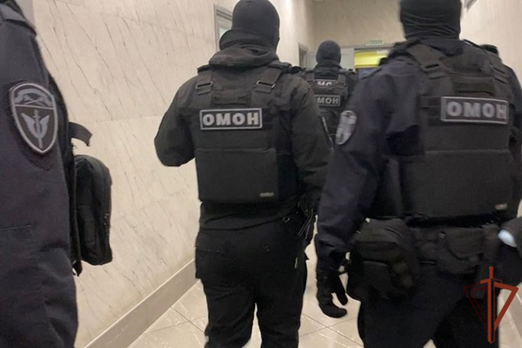 Цех по производству суррогатного алкоголя ликвидировал спецназ Росгвардии в Подмосковье