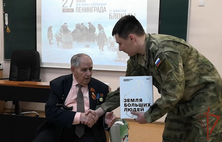 В Росгвардии прошли памятные мероприятия к  80-летию полного снятия блокады Ленинграда 