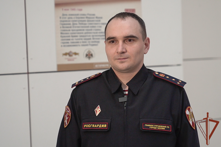 Росгвардеец задержал вора в московском метро (видео)