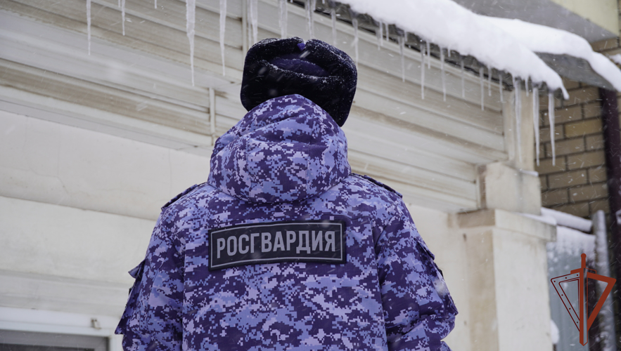 В Саратовской области росгвардейцы помогли вернуться домой одиннадцатилетнему ребенку 