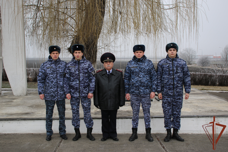 Росгвардейцы продолжают участвовать в акции «На страже памяти» в Кабардино-Балкарии