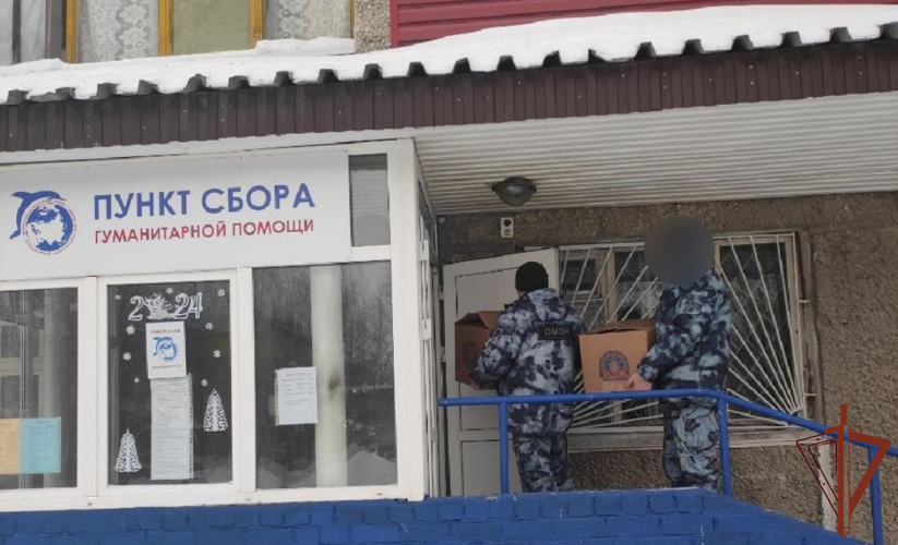 Бойцы ОМОН «Сокол – Югра» Росгвардии передали партию гуманитарного груза в районы СВО