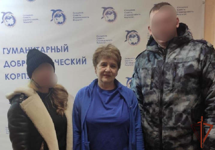 Бойцы ОМОН «Сокол – Югра» Росгвардии передали партию гуманитарного груза в районы СВО