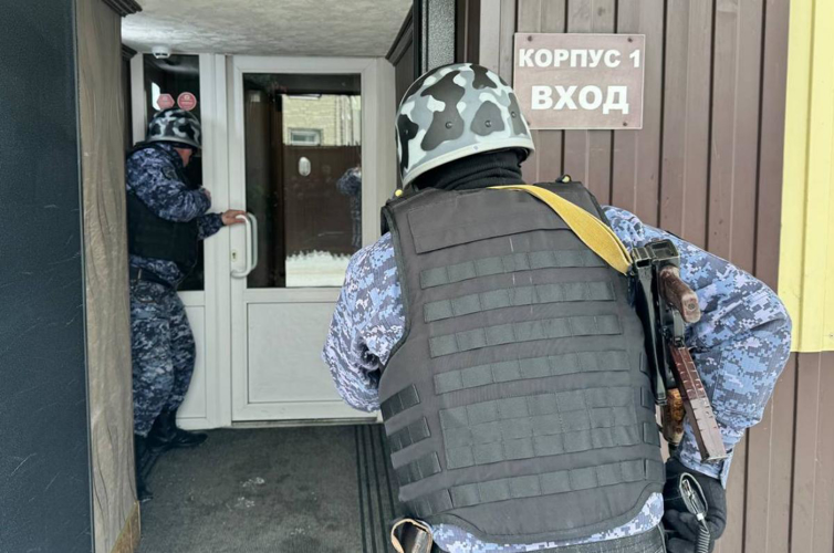Росгвардия продемонстировала съемочной группе телеканала «Россия» действия по сигналу тревоги в Югре