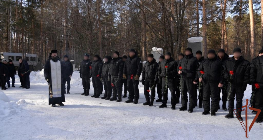 Память героически павших своих боевых товарищей почтили росгвардейцы на Урале
