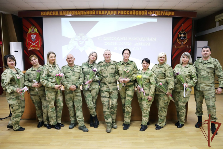 В Северо-Кавказском округе Росгвардии отметили Международный женский день