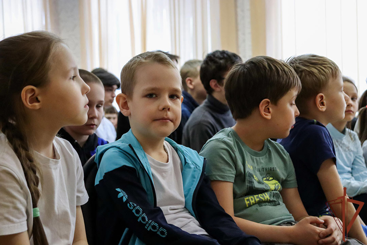 Росгвардейцы проведали воспитанников подшефного социального учреждения на Южном Урале