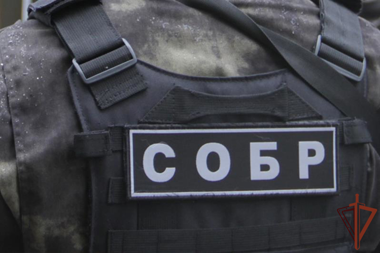 Спецназ Росгвардии задержал двоих подозреваемых в незаконном обороте наркотических средств в Твери