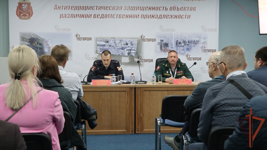 Предприятия Сибири участвуют в  выставке Росгвардии «День передовых технологий обеспечения безопасности» в Красноярске (видео)