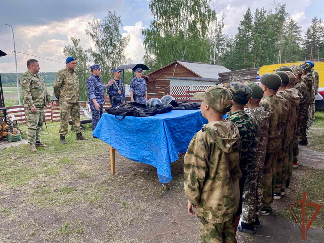 Ведомственная акция «Каникулы с Росгвардией» продолжается на Урале