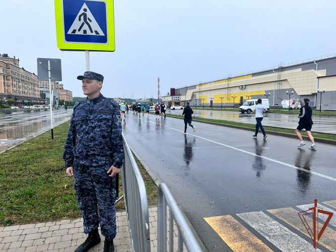 Сотрудники Росгвардии приняли  участие в обеспечении безопасности во время проведения спортивного мероприятия в Ставрополе
