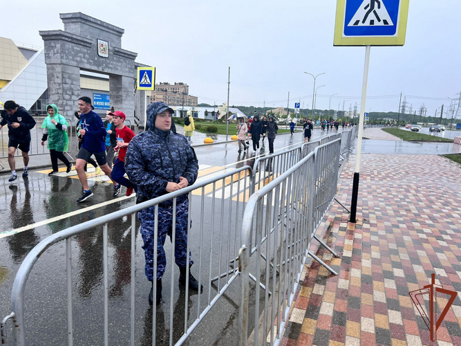 Сотрудники Росгвардии приняли  участие в обеспечении безопасности во время проведения спортивного мероприятия в Ставрополе