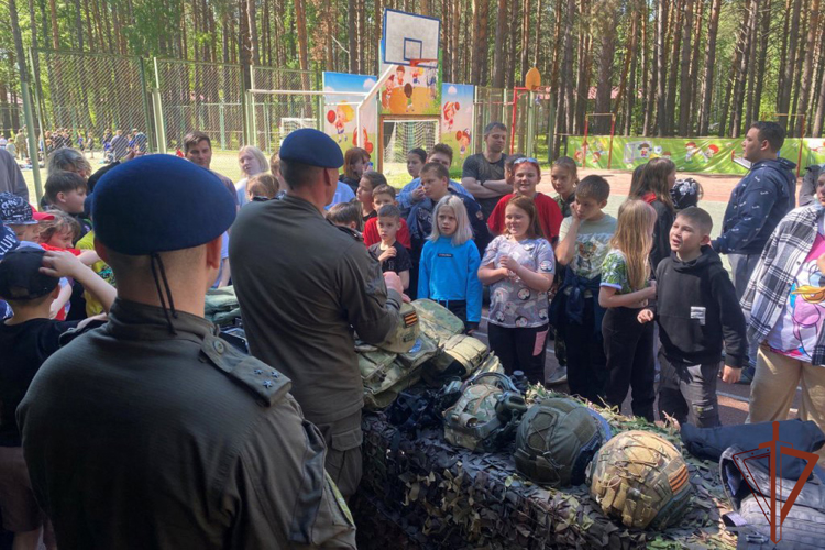 Всероссийская ведомственная акция «Каникулы с Росгвардией» проходит в Сибири