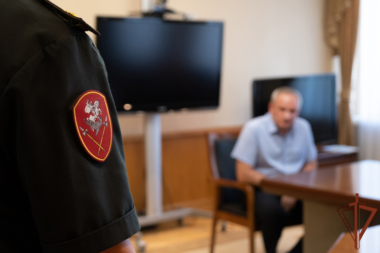 Командующий Уральским округом Росгвардии провел личный прием граждан