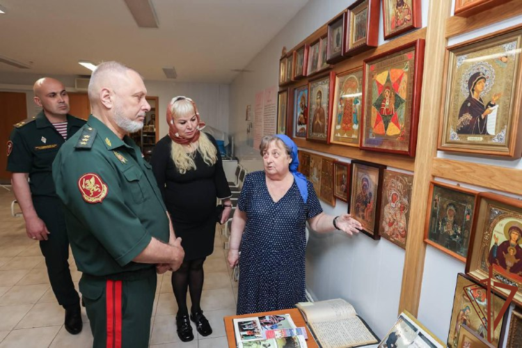 Уникальные православные реликвии переданы в Главный военный клинический госпиталь Росгвардии (видео)