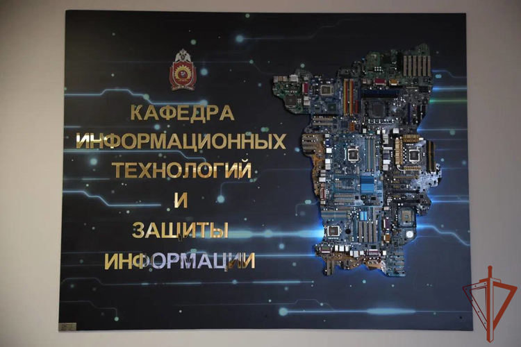 Курсанты Пермского военного института Росгвардии продемонстрировали свои достижения депутатам Госдумы