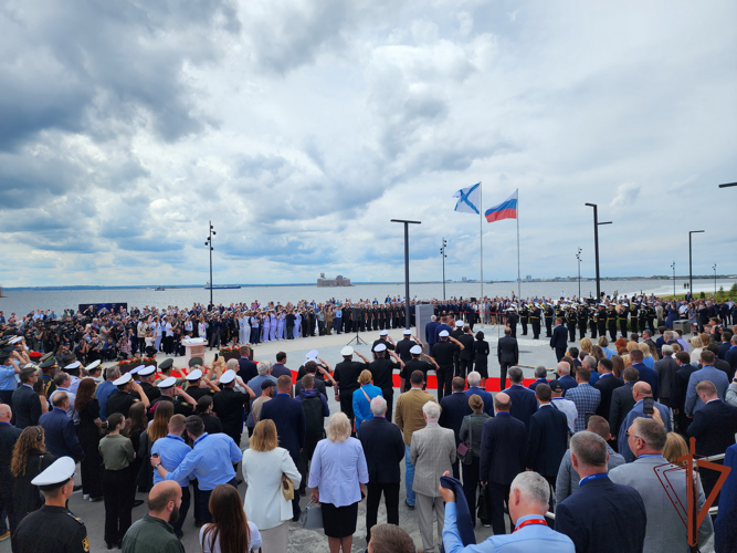 Росгвардия обеспечила безопасность XII Международного военно-морского салона в Санкт-Петербурге