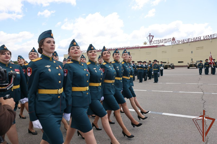 Директор Росгвардии генерал армии Виктор Золотов принял участие в посвященных 100-летию дивизии имени Ф.Э. Дзержинского торжественных мероприятиях (видео)
