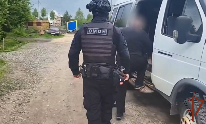 ОМОН Росгвардии задержал подозреваемого в коррупционном преступлении в Республике Коми
