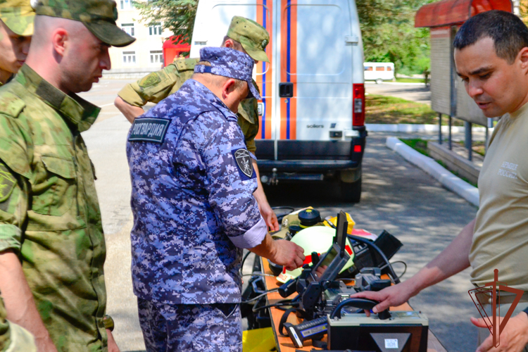 В  Уральском округе Росгвардии завершился сбор со специалистами РХБ защиты