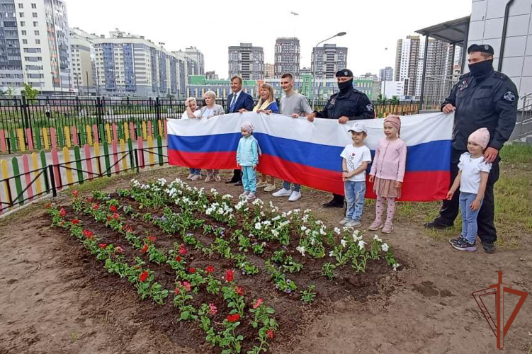 Мероприятия Росгвардии ко Дню России прошли в  северо-западных регионах страны