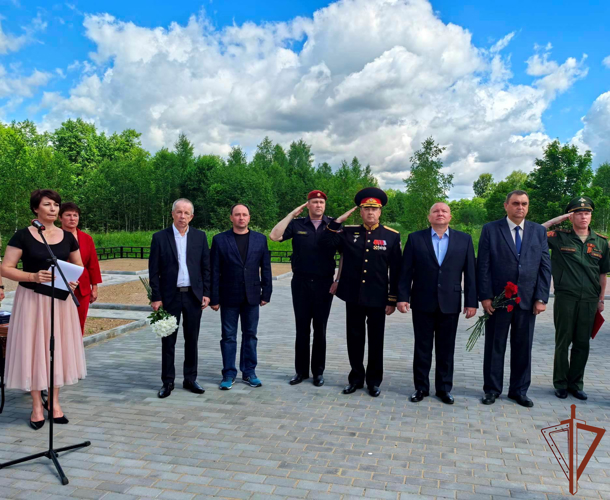 Росгвардейцы приняли участие в перезахоронении красноармейцев в Новгородской области