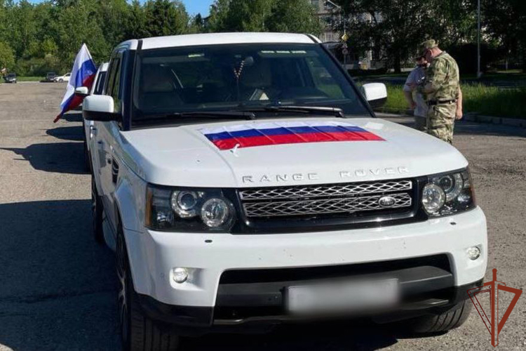 Патриотические мероприятия и акции Росгвардии ко Дню России прошли в  Сибири