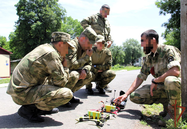Специалисты по БПЛА и FPV-дронам Объединенной группировки войск (сил) завершили учебно-методические сборы на базе владикавказского соединения Росгвардии