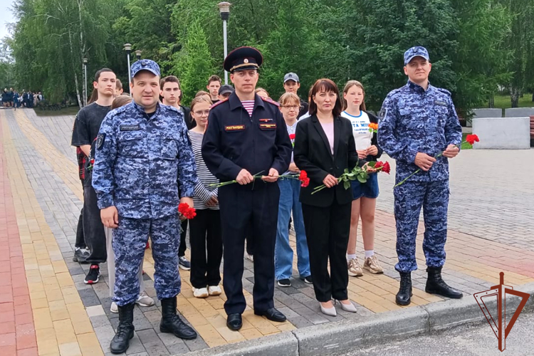 Патриотическая акция «Каникулы с Росгвардией» продолжается на Урале