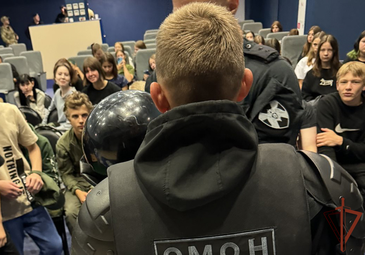 Ведомственная акция «Каникулы с Росгвардией» продолжается в регионах Урала
