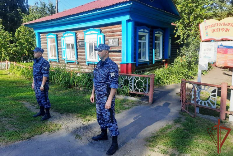 Сотрудники Росгвардии обеспечили правопорядок на всероссийском фестивале «Шукшинские дни на Алтае»