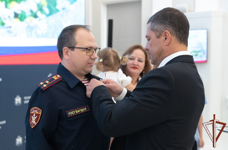 В Росгвардии проходят мероприятия ко Дню семьи, любви и верности 