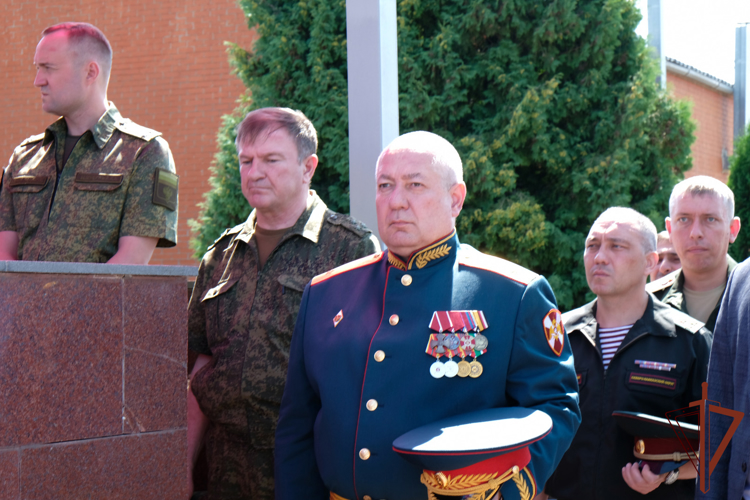 Памятник военнослужащим Росгвардии открыт в Назрани