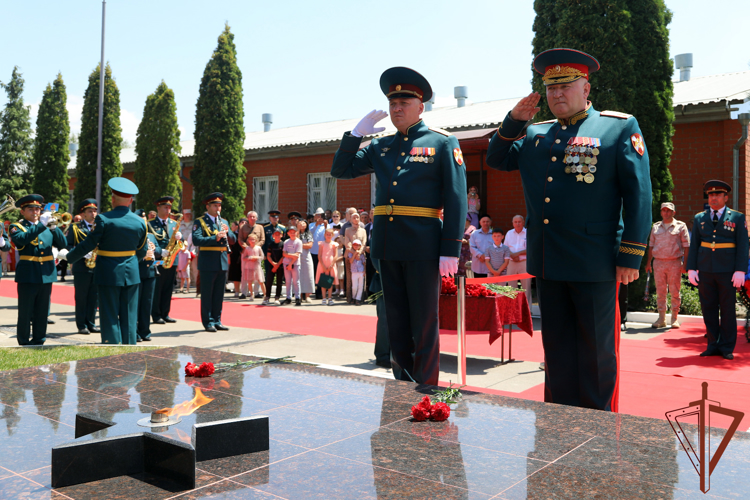 Памятник военнослужащим Росгвардии открыт в Назрани