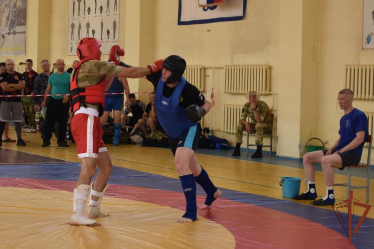 В Уральском округе Росгвардии определились победители чемпионата по комплексному единоборству