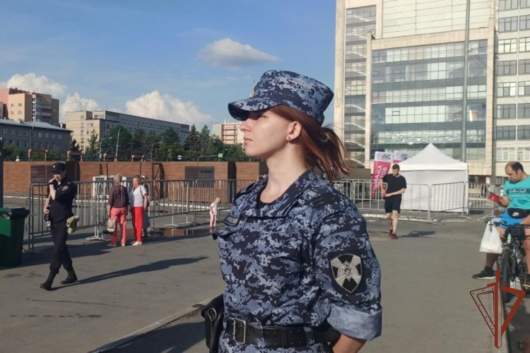 Росгвардейцы на Урале обеспечивают безопасность религиозных мероприятий, выставки и фестиваля