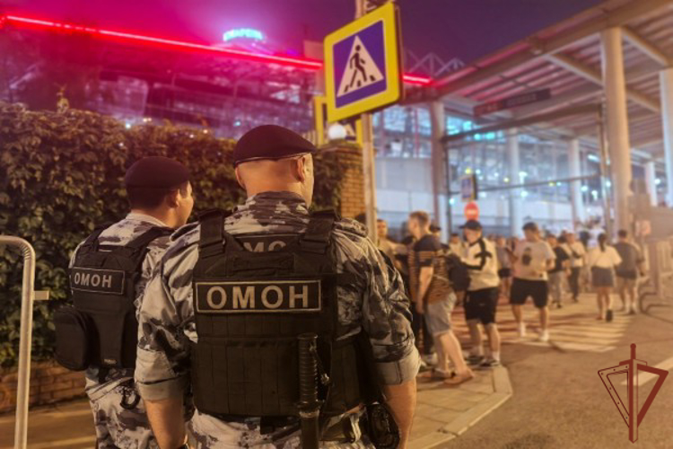 Росгвардейцы обеспечили безопасность футбольного матча в Москве