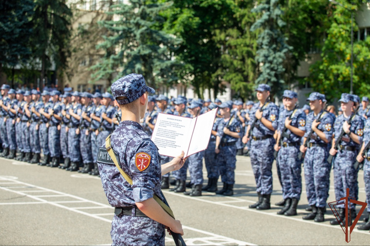 390 новобранцев столичного соединения Центрального округа Росгвардии приняли присягу