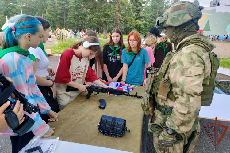 Всероссийская акция «Каникулы с Росгвардией» продолжается в Сибири