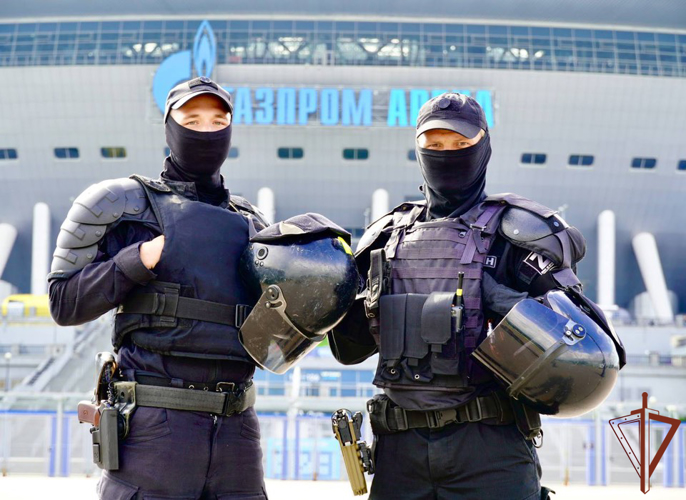 Росгвардейцы обеспечили безопасность матча Летнего Кубка РПЛ по футболу в Санкт-Петербурге