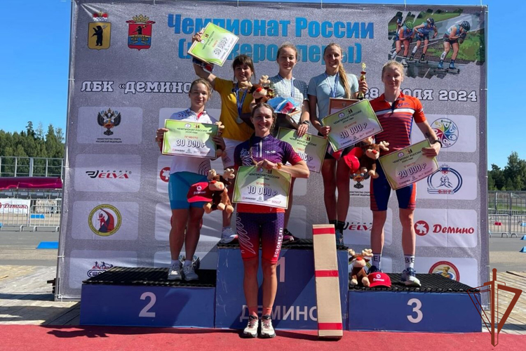 Военнослужащая Росгвардии завоевала «бронзу» на чемпионате России по лыжероллерам
