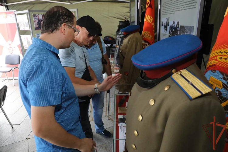 Более 5 тысяч человек посетили культурно-просветительское мероприятие «Один день с Росгвардией» в Москве (видео)