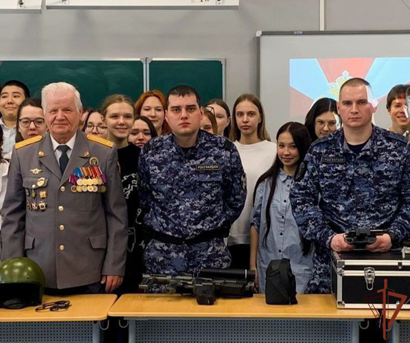 День семьи, любви и верности отметили в Центральном округе Росгвардии